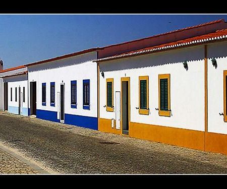 Casa Aldeia Da Luz - Barragem Do Alquevaヴィラ エクステリア 写真